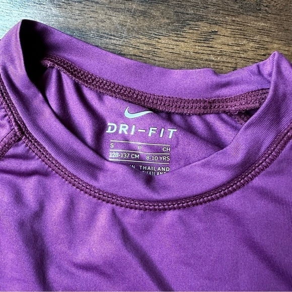 Nike Purple Rash Guard - Picture 4 of 4